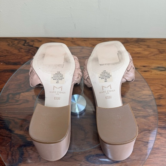Marc Fisher Nahea Slide Sandal in medium natural leather - Picture 14 of 15